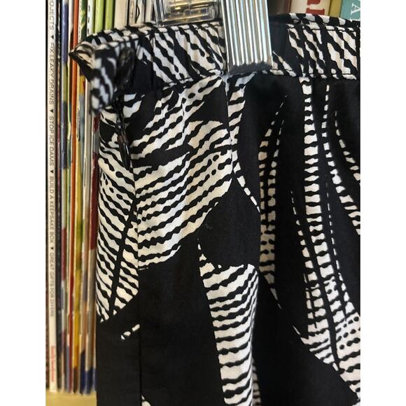 CHICO'S Midi Skirt LINED Sz 1 Full Black Palm Leaf Boho S/M (8/10) Broomstick - Picture 4 of 5